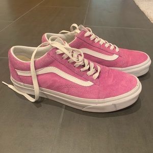 Women’s Vans Old Skool Suede Low Top Sneaker - 7.5